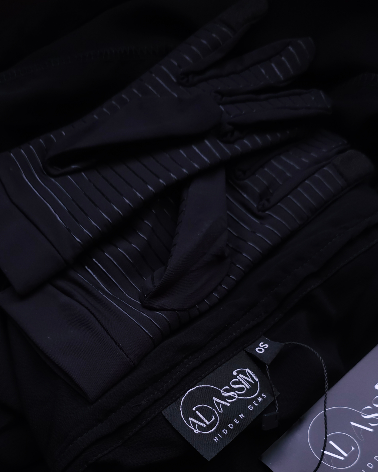TOUCHSCREEN GLOVES