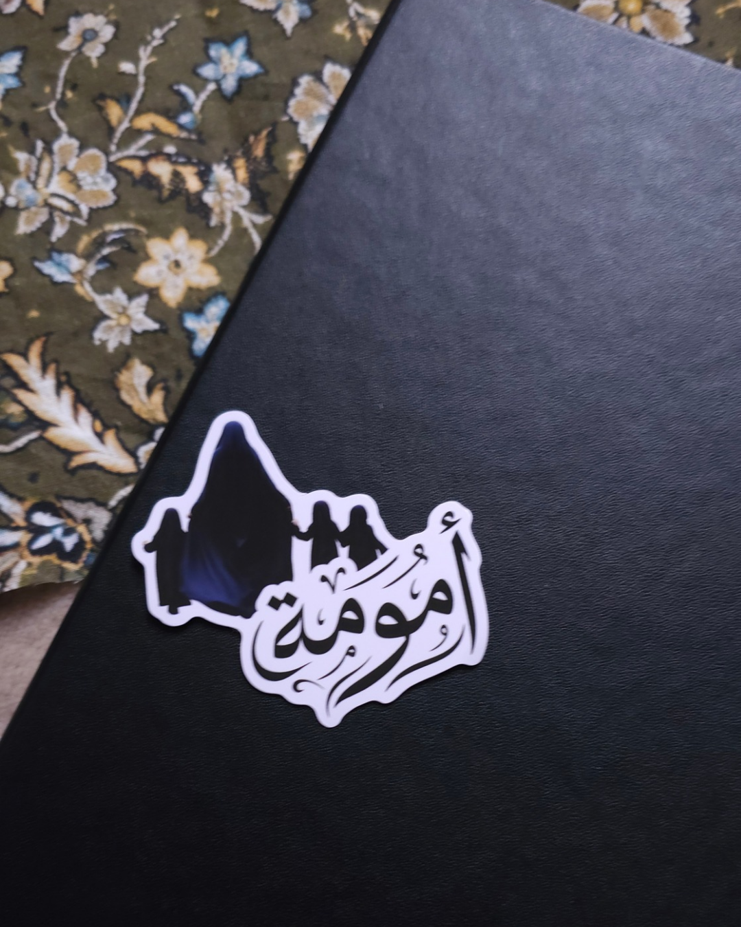 MAXI STICKER 1